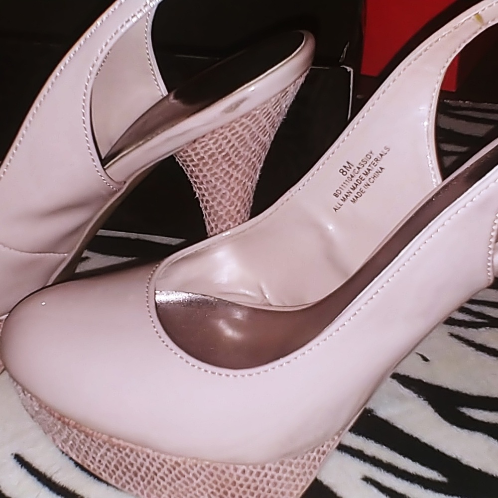 High platform pumps